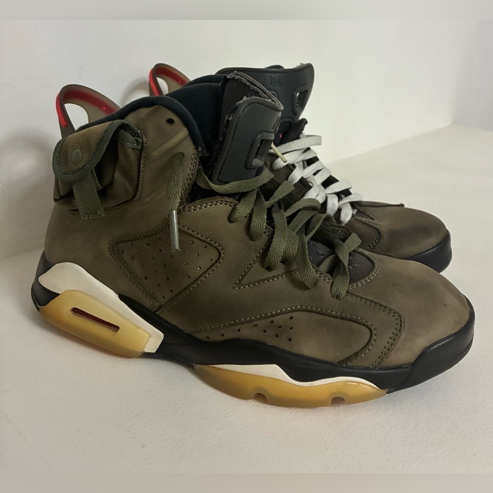 Jordan 6 Retro x Travis Scott Mid Olive CN1084-200 Men’s Size 9.5